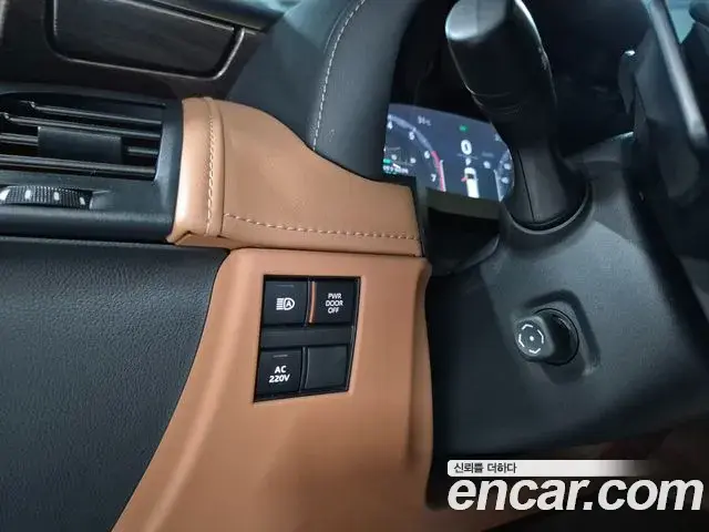 Toyota Alphard 2023 — Şəkil 7/20