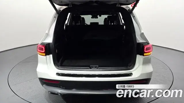 Mercedes-Benz GLB-Class 2020 — Фото 19/20