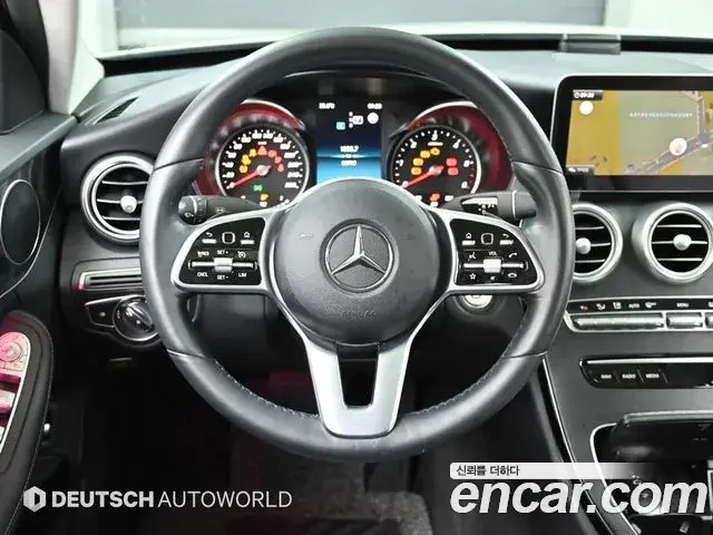 Mercedes-Benz C-Class 2019 — Photo 16/20