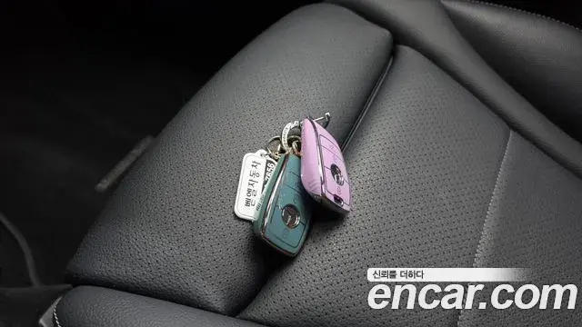Mercedes-Benz EQC 2020 — Şəkil 6/34