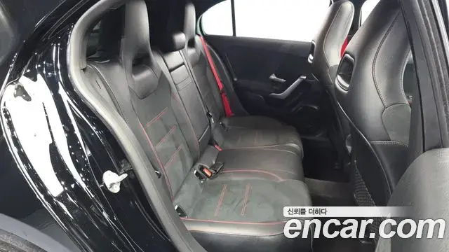 Mercedes-Benz A-Class 2022 — ფოტო 13/20