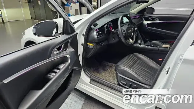 Genesis G70 2019 — ფოტო 14/20