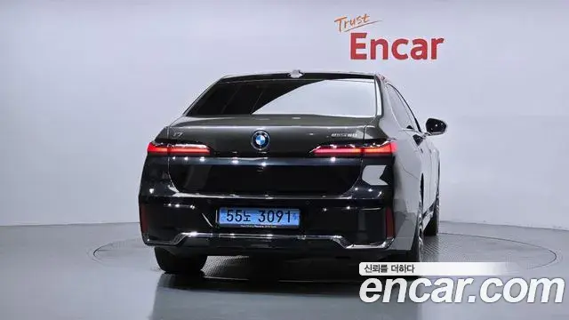 BMW i7 2024 — Photo 11/20