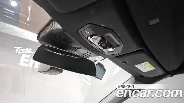 BMW 4 Series 2025 — Фото 17/20