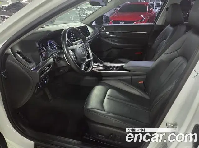 Hyundai Sonata 2022 — Photo 7/18
