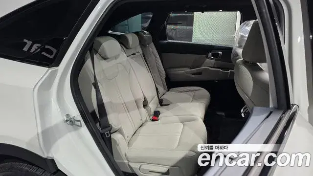Kia Sorento 2023 — Şəkil 4/36