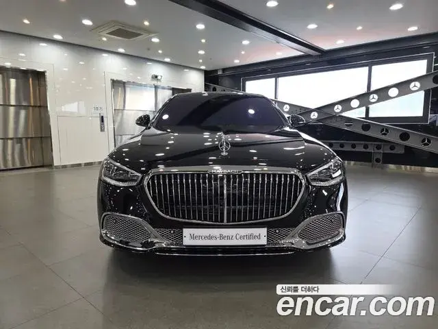 Mercedes-Benz S-Class 2025 — Photo 18/20