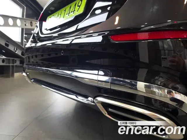 Mercedes-Benz S-Class 2025 — Photo 12/20