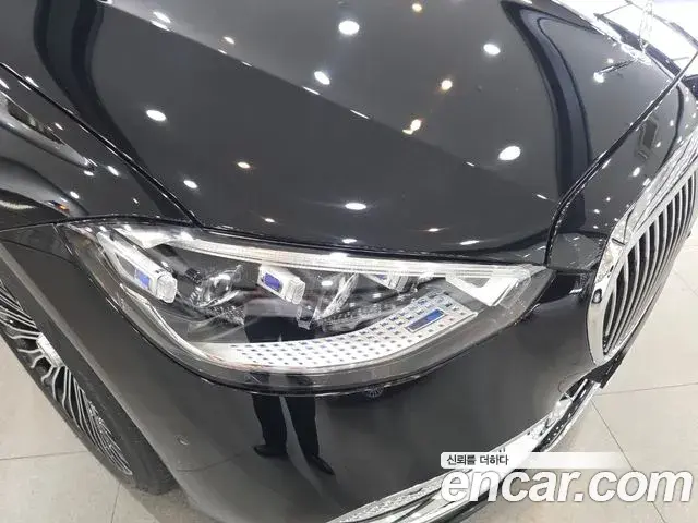 Mercedes-Benz S-Class 2025 — Photo 10/20