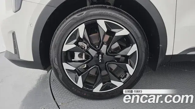 Kia Sorento 2024 — Photo 5/20