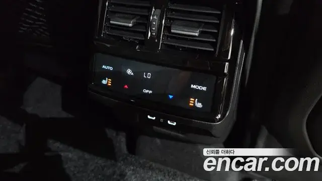 Renault Samsung Grand Koleos 2024 — Photo 8/37
