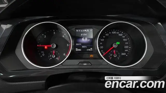 Volkswagen Tiguan 2019 — Şəkil 17/38