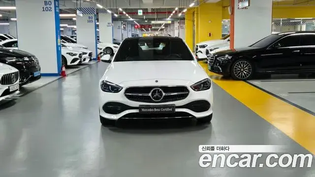 Mercedes-Benz C-Class 2026 — Photo 3/20