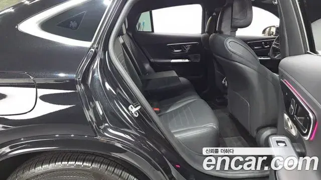 Mercedes-Benz GLC-Class 2024 — ფოტო 28/32
