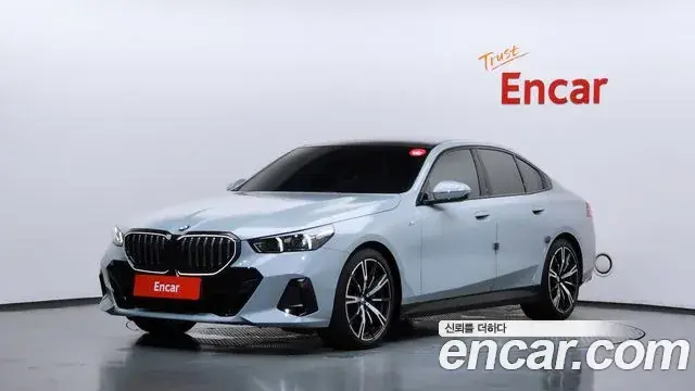 BMW 5 Series, 2025