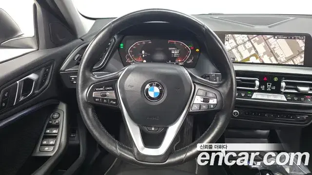 BMW 1 Series 2023 — Фото 13/20