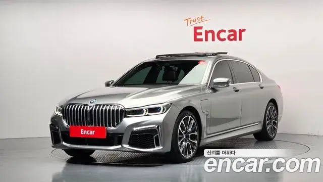 BMW 7 Series 2021 — Photo 1/20