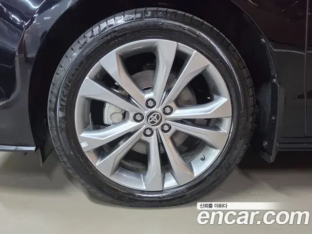 Toyota Sienna 2025 — Şəkil 17/20