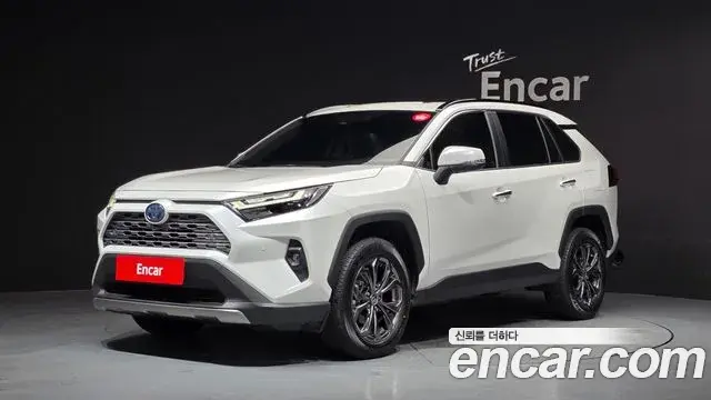 Toyota RAV4 2024 — Şəkil 9/20