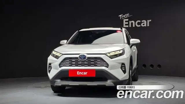 Toyota RAV4 2024 — Şəkil 2/20