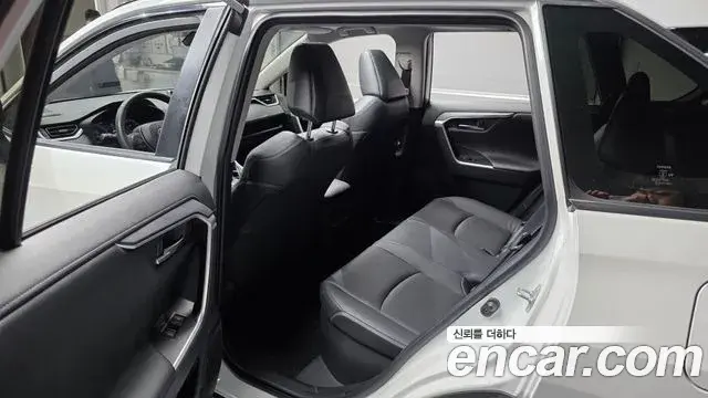Toyota RAV4 2024 — Şəkil 20/20