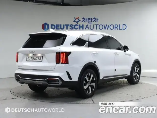 Kia Sorento 2023 — Photo 1/20