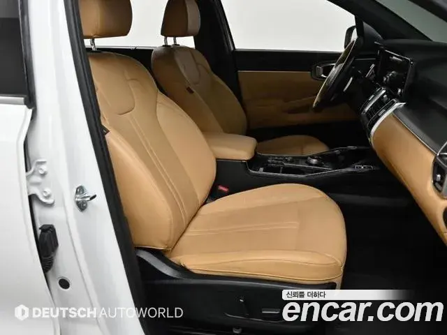Kia Sorento 2023 — Photo 8/20