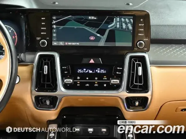 Kia Sorento 2023 — Photo 14/20