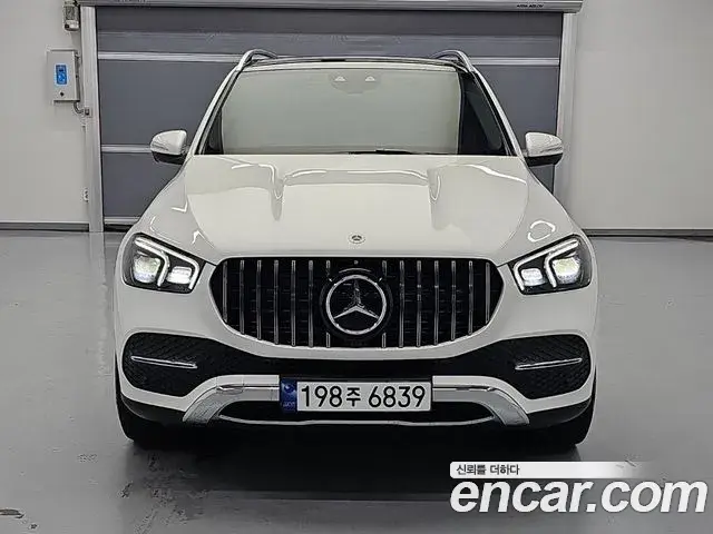 Mercedes-Benz GLE-Class 2023 — Фото 18/18