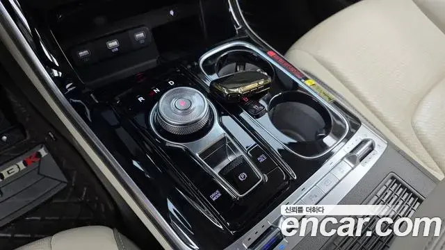 Kia Carnival 2023 — Фото 7/20