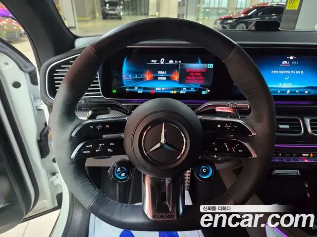 Mercedes-Benz GLE-Class 2025 — Photo 12/20