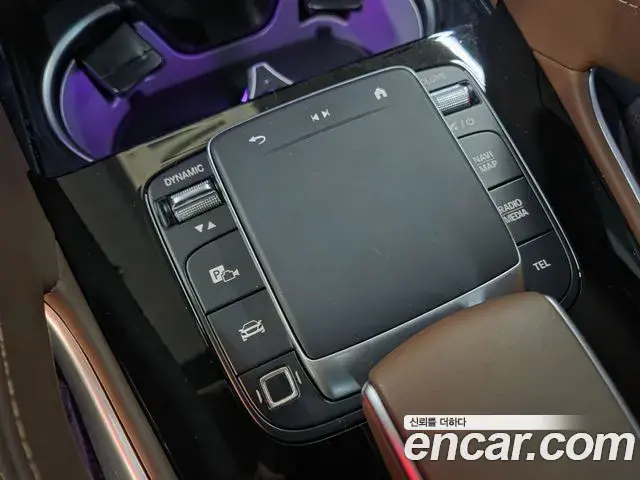 Mercedes-Benz GLE-Class 2025 — Photo 14/20
