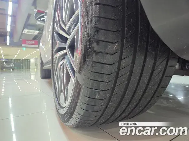 Mercedes-Benz GLE-Class 2025 — Photo 20/20