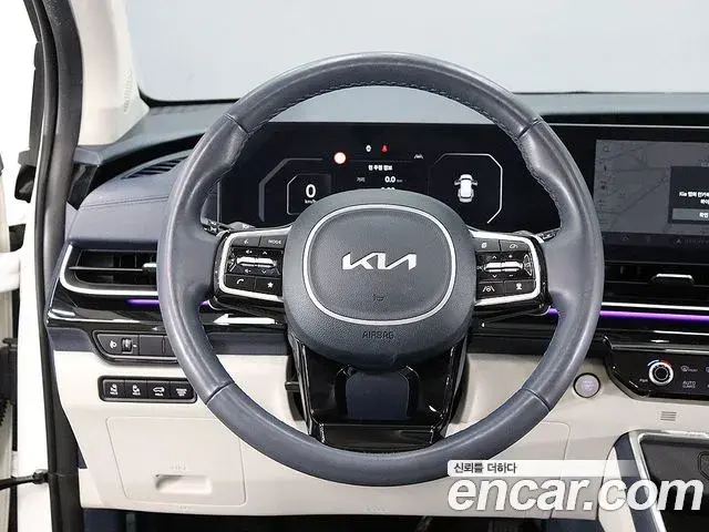 Kia Carnival 2024 — ფოტო 5/20