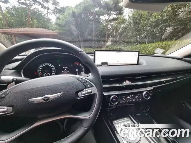 Genesis Electrified G80 2020 — Photo 6/18