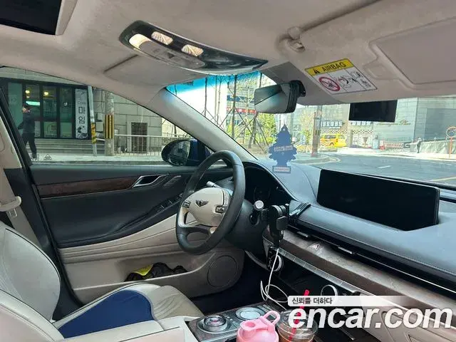 Genesis Electrified G80 2021 — Photo 4/8