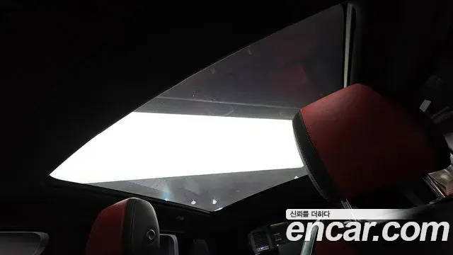 Land Rover Range Rover Evoque 2018 — Фото 16/20