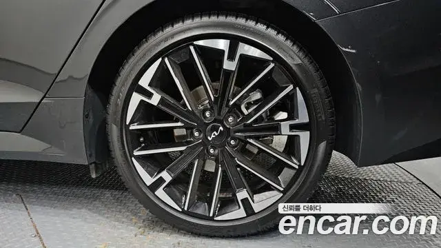 Kia K5 2024 — Photo 12/30