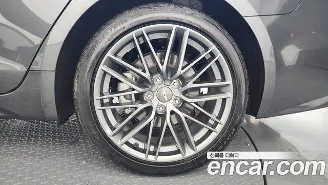 Genesis G70 2018 — ფოტო 3/33