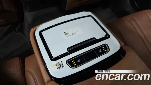 Genesis Electrified G80 2023 — Photo 18/20