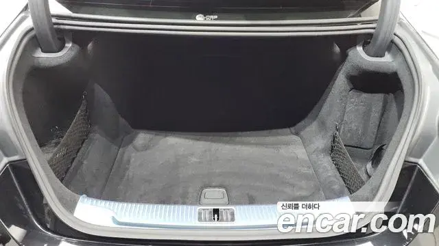 Mercedes-Benz S-Class 2025 — ფოტო 18/34