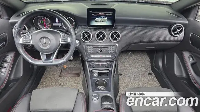 Mercedes-Benz A-Class 2018 — Фото 10/20