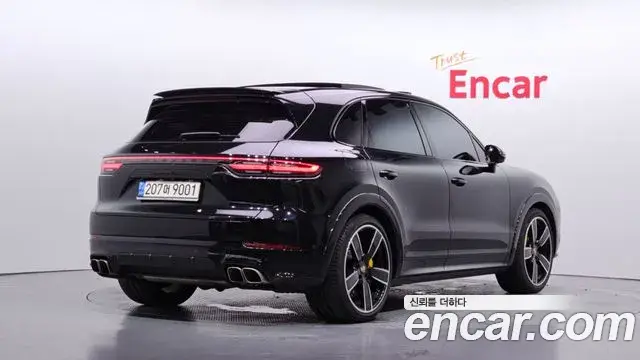 Porsche Cayenne, 2022