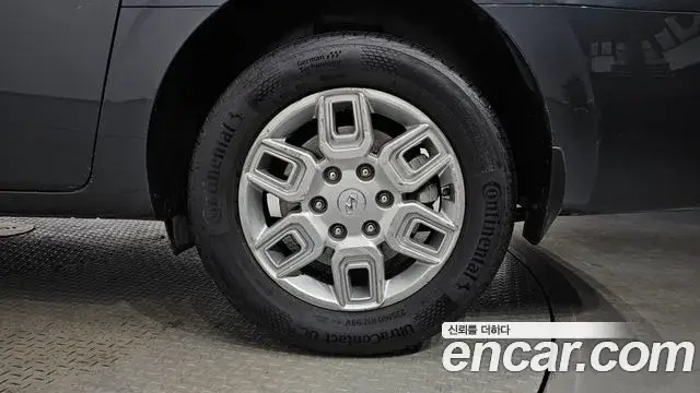 Hyundai Staria 2022 — Photo 15/33
