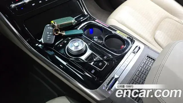 Kia Carnival 2022 — Şəkil 8/20