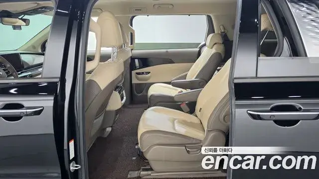 Kia Carnival 2020 — Photo 11/20
