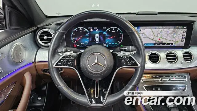 Mercedes-Benz E-Class 2021 — Фото 13/20
