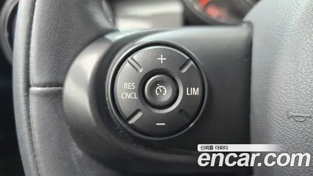 Mini Cooper 2021 — Фото 15/20