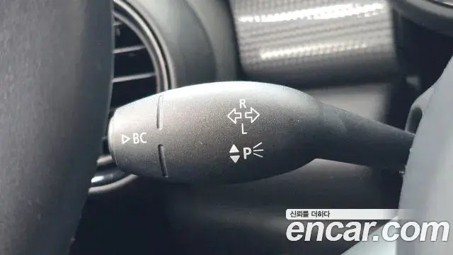 Mini Cooper 2021 — Фото 17/20