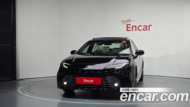 Toyota Camry 2026 — Şəkil 15/20